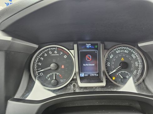 Used 2023 Toyota Tacoma Limited w/ Black Out Package (TMS) AWD/4WD image 21