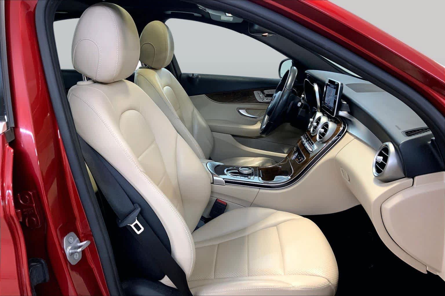 Used 2018 Mercedes-Benz C 300 4MATIC Sedan w/ Parking Assist Package image 8