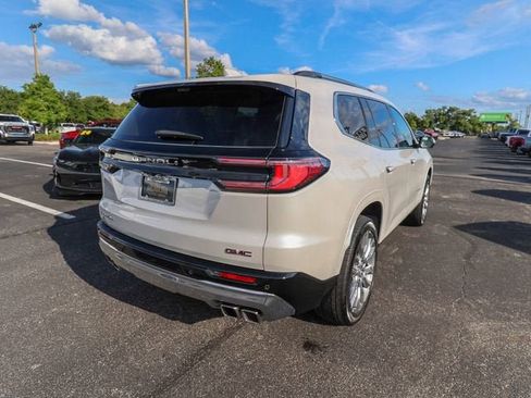 Used 2025 GMC Acadia Denali w/ Super Cruise Package FWD image 9