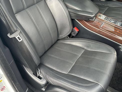 Used 2017 Land Rover Range Rover HSE image 49