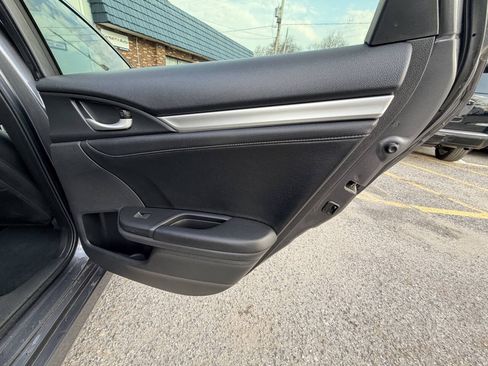 Used 2018 Honda Civic EX-L image 15