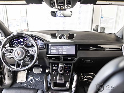 Used 2019 Porsche Cayenne S image 39