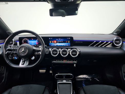 Certified 2025 Mercedes-Benz CLA 35 AMG 4MATIC image 31