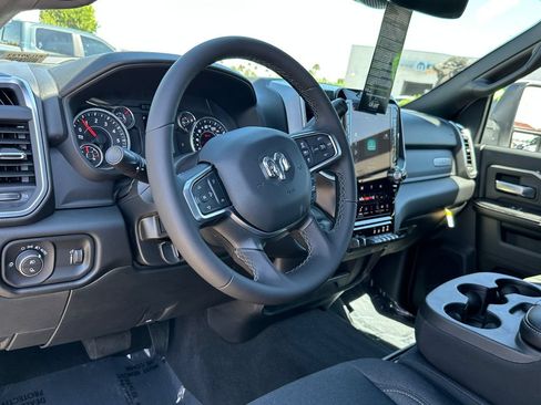 New 2026 RAM 2500 Big Horn AWD/4WD image 15