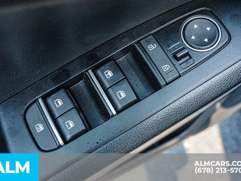 Used 2025 Kia Soul LX w/ LX Technology Package FWD image 46