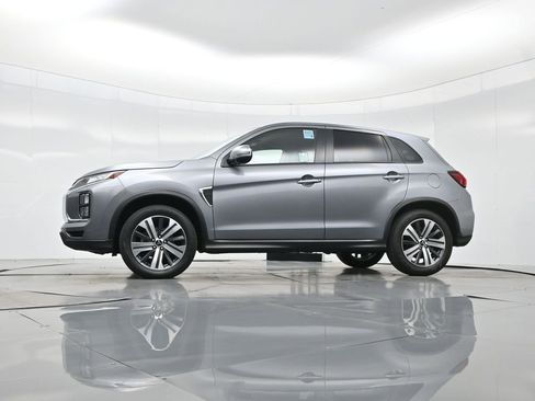 Used 2024 Mitsubishi Outlander Sport SE image 49