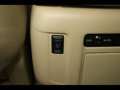 Used 2016 INFINITI QX80 Base w/ Driver's Assistance Package image 26