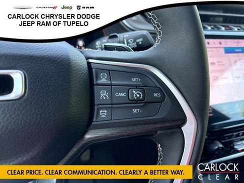 Used 2024 Jeep Grand Cherokee L Limited w/ Luxury Tech Group II AWD/4WD image 16