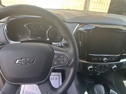 Used 2023 Chevrolet Traverse RS AWD/4WD image 10