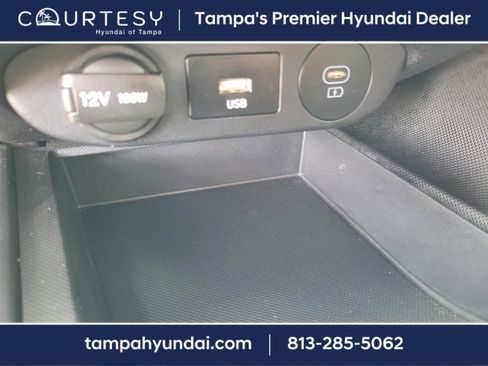 Used 2024 Hyundai Elantra SEL image 22