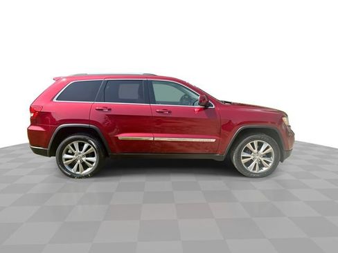 Used 2013 Jeep Grand Cherokee Laredo AWD/4WD image 10