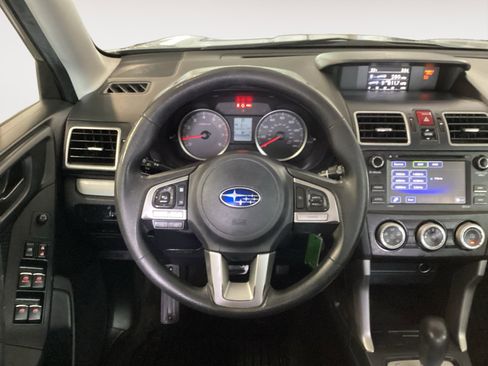 Used 2017 Subaru Forester 2.5i w/ Alloy Wheel Package AWD/4WD image 12