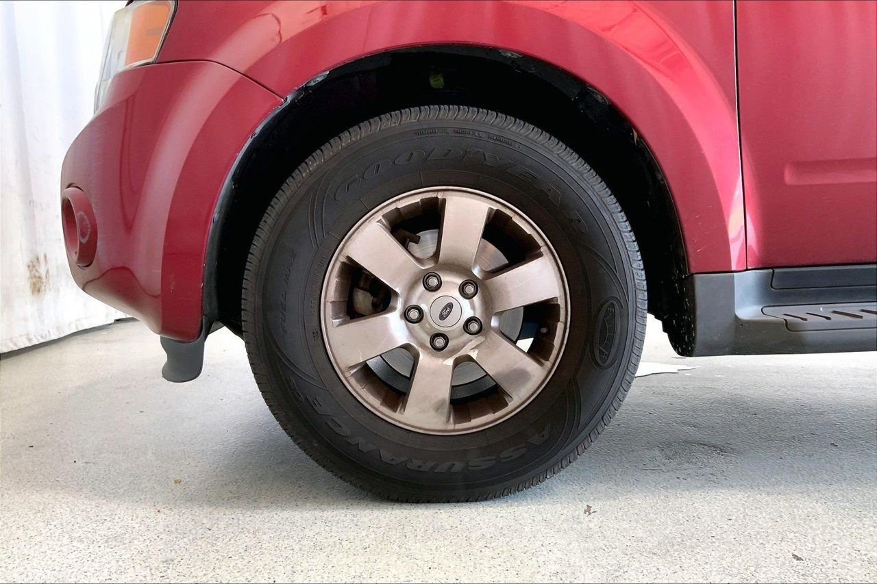 Used 2012 Ford Escape Limited FWD image 6