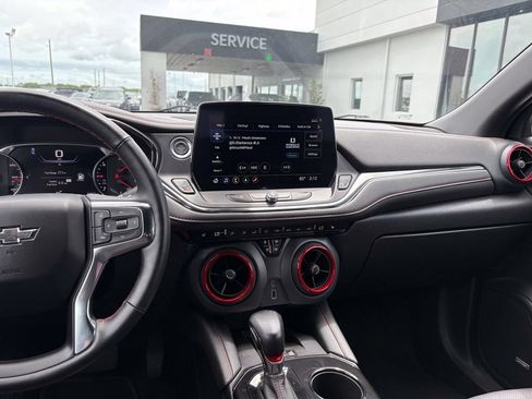 Used 2025 Chevrolet Blazer RS FWD image 19