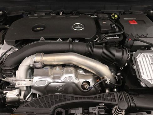 New 2026 Mercedes-Benz GLB 250 image 9