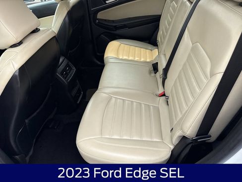 Used 2023 Ford Edge SEL AWD/4WD image 15