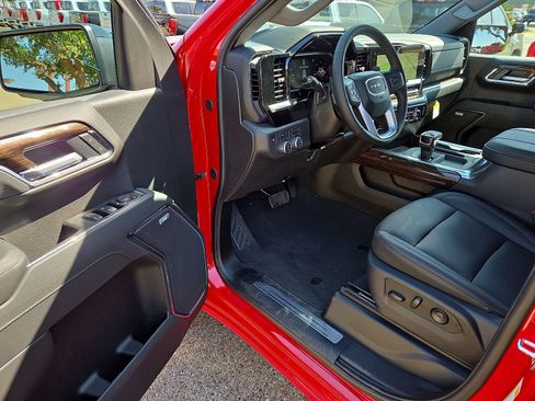 New 2026 GMC Sierra 1500 Elevation w/ Elevation Premium Package AWD/4WD image 11