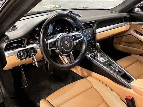 Used 2018 Porsche 911 Carrera 4S image 4