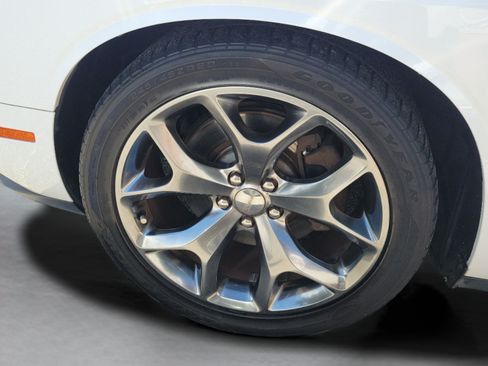 Used 2016 Dodge Challenger SXT Plus RWD image 29
