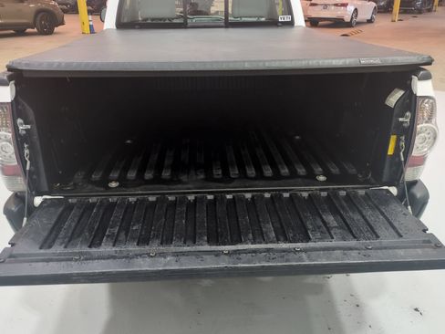 Used 2009 Toyota Tacoma 2WD Regular Cab image 10