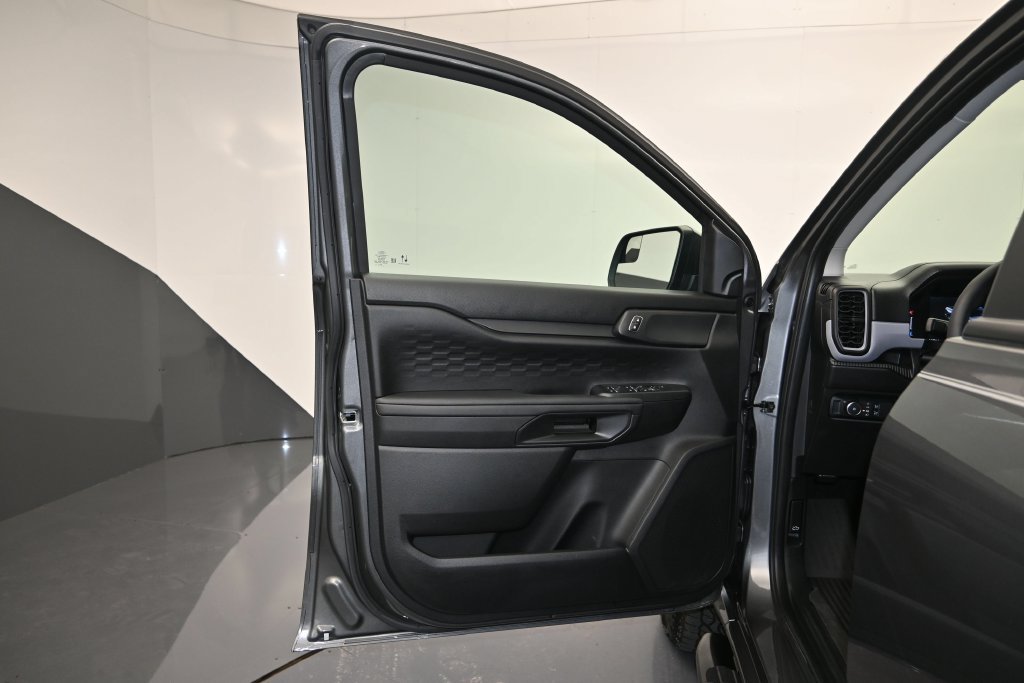 Used 2025 Ford Ranger XL RWD image 10