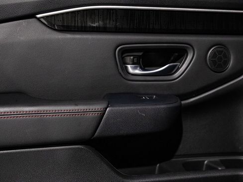 Used 2025 Honda Pilot Black Edition image 25
