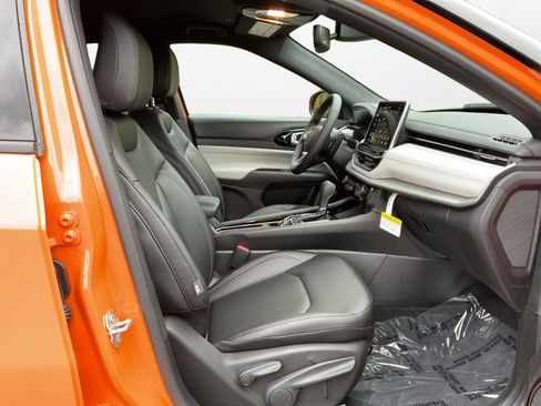 New 2026 Jeep Compass Limited image 15