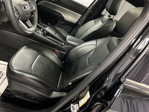 Used 2024 Jeep Compass Limited w/ Elite Group image 12