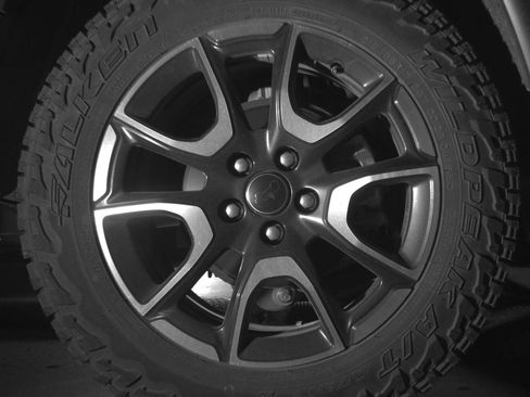 Used 2025 Jeep Compass Trailhawk AWD/4WD image 12