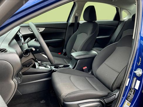 Used 2023 Kia Forte LXS image 15