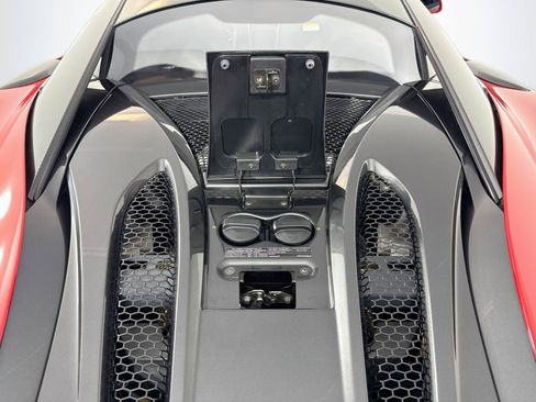 Used 2020 McLaren 620R RWD image 29