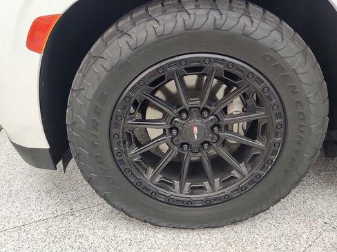 Used 2021 GMC Yukon Denali w/ Denali Ultimate Package image 36