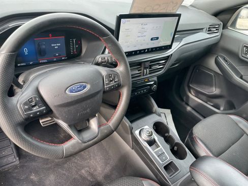 Certified 2023 Ford Escape ST-Line w/ Tech Pack #1 image 8