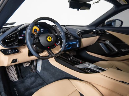 Certified 2025 Ferrari 12Cilindri image 18