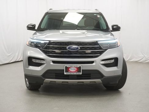 Used 2023 Ford Explorer XLT w/ Equipment Group 202A AWD/4WD image 8
