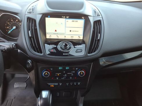 Used 2019 Ford Escape Titanium AWD/4WD image 12