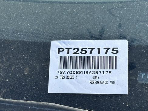 Used 2024 Tesla Model Y Performance AWD/4WD image 57
