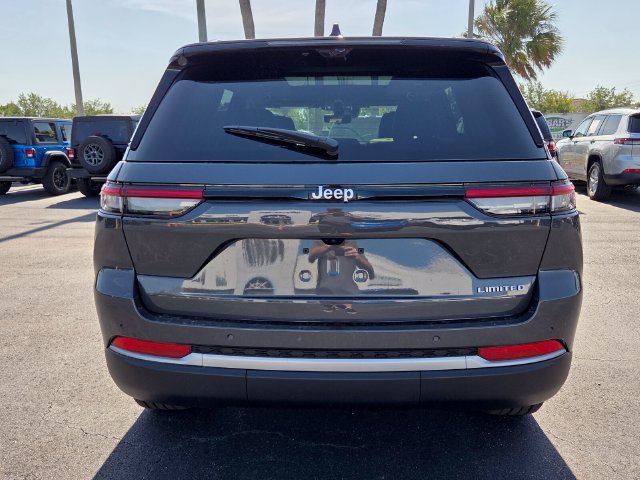 New 2026 Jeep Grand Cherokee Limited w/ Luxury Tech Group II RWD image 6