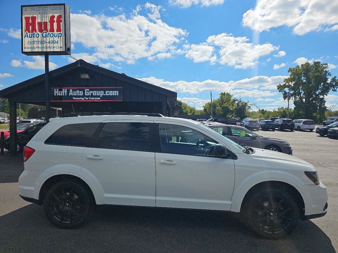 Used 2018 Dodge Journey GT w/ Blacktop Package FWD image 2