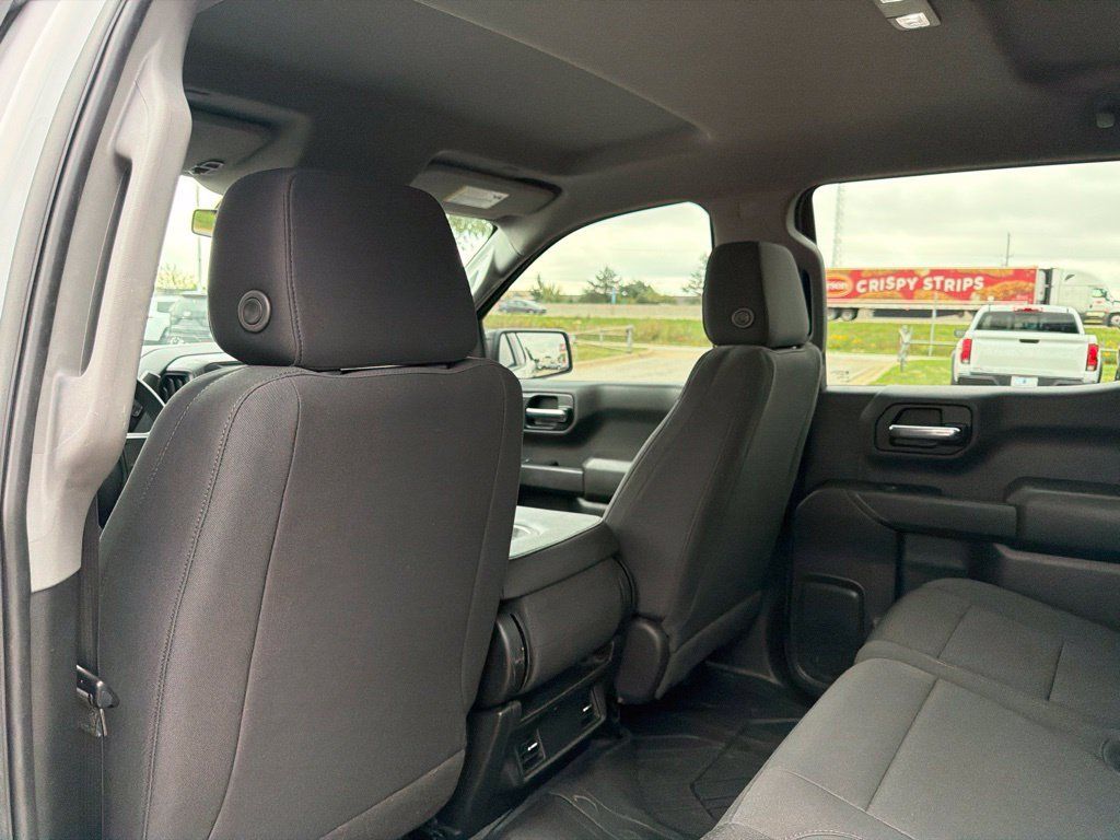 Used 2021 Chevrolet Silverado 1500 Custom AWD/4WD image 13