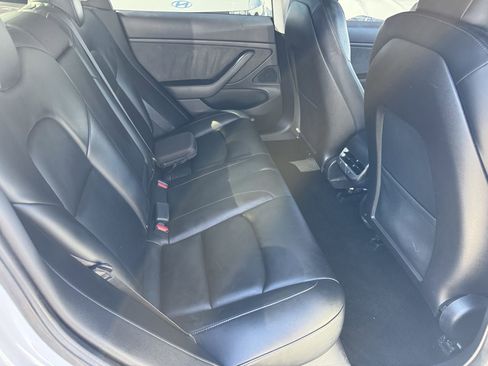 Used 2019 Tesla Model 3 Long Range image 19
