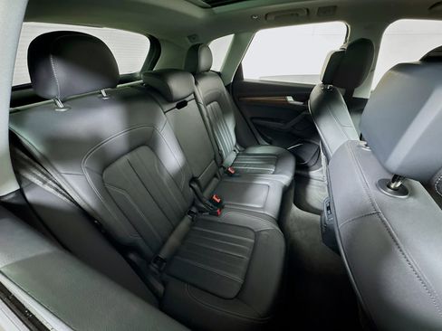 Used 2023 Audi Q5 2.0T Premium image 24