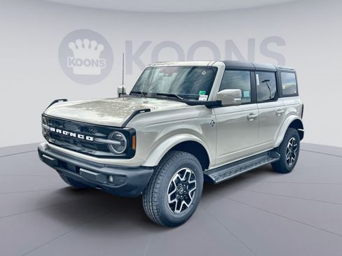 New 2025 Ford Bronco Outer Banks image 1