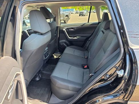 Used 2023 Toyota RAV4 XLE w/ XLE Grade Weather Package AWD/4WD image 22
