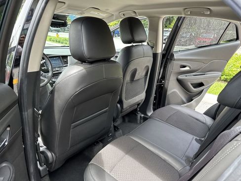 Used 2021 Buick Encore Preferred w/ Safety Package II FWD image 34
