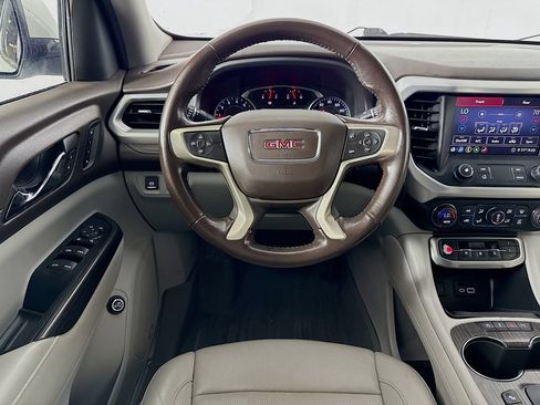 Used 2020 GMC Acadia SLT w/ Premium Package FWD image 23
