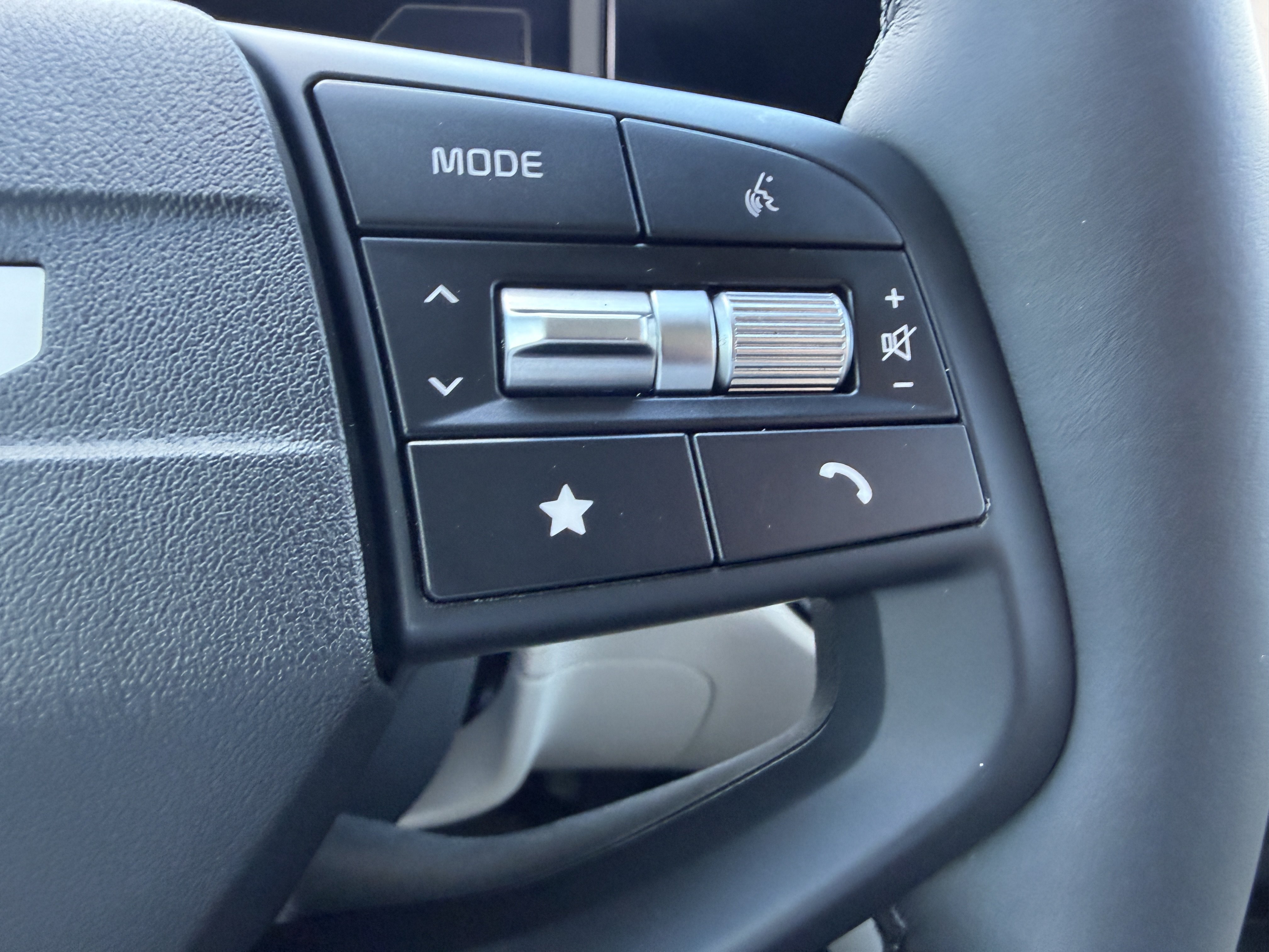 New 2027 Kia Sportage SX FWD image 29