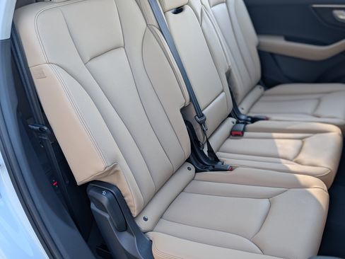 Used 2025 Audi Q7 3.0T Premium Plus image 22