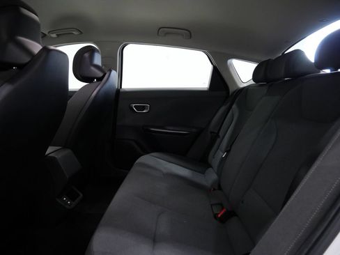 Used 2025 Kia K4 FWD image 23