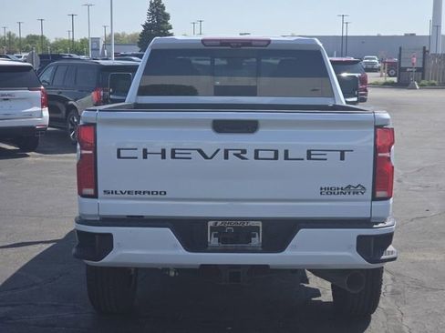 New 2026 Chevrolet Silverado 2500 High Country w/ High Country Premium Package AWD/4WD image 24
